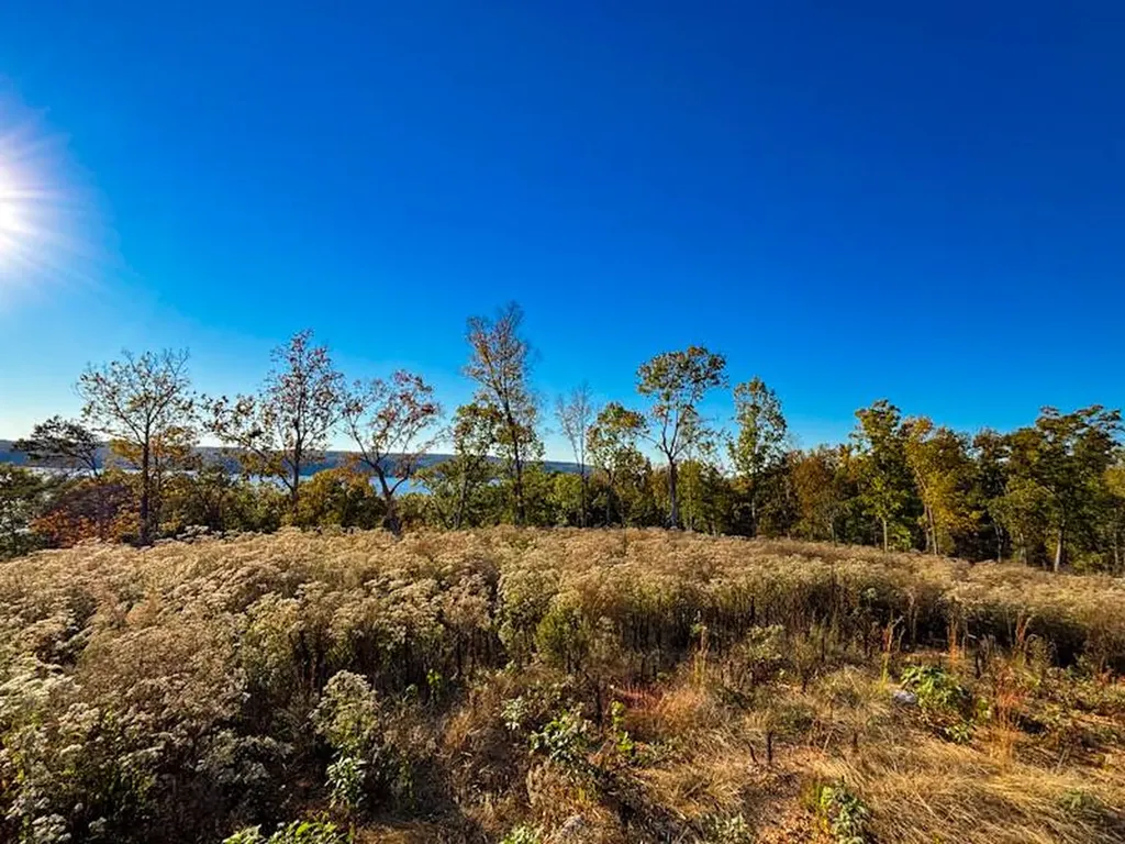 2 Lake Bend Shores Drive Florence AL 35633