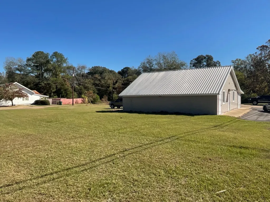 407 Bermuda Street Ozark AL 36360