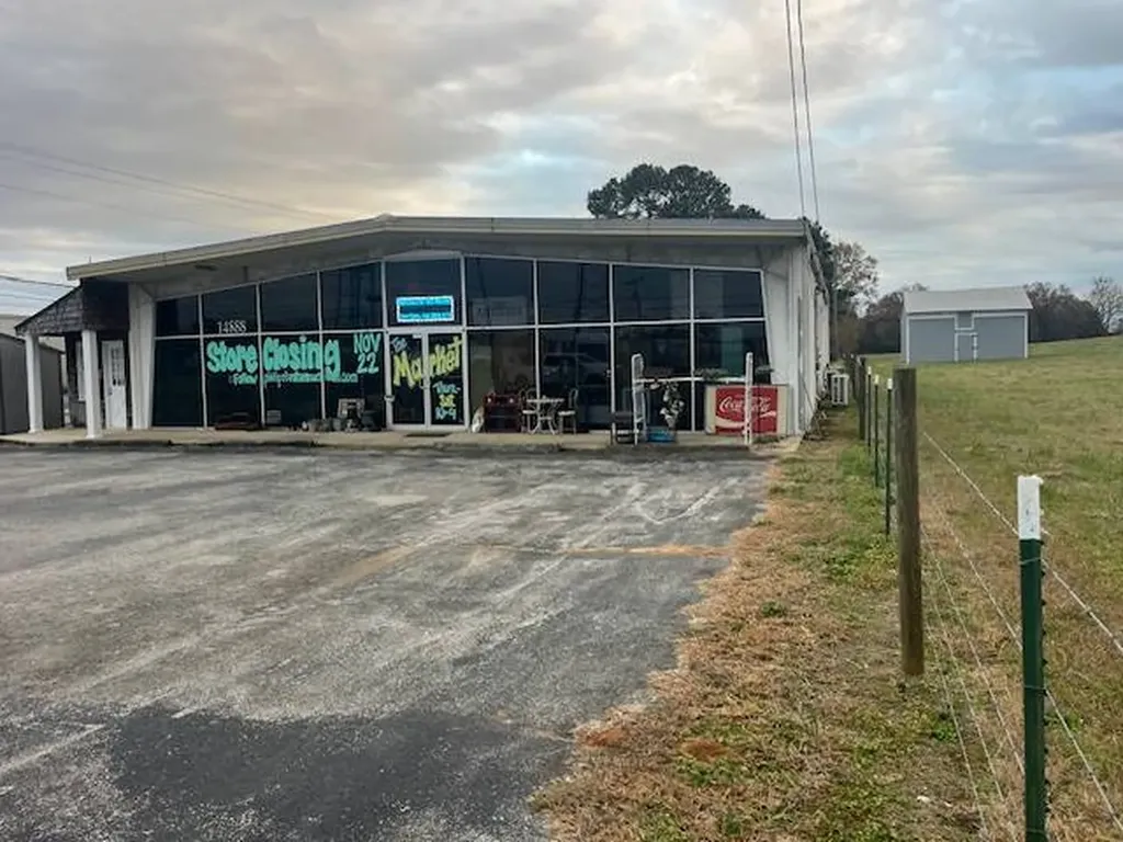 14888 Court Street Moulton AL 35650