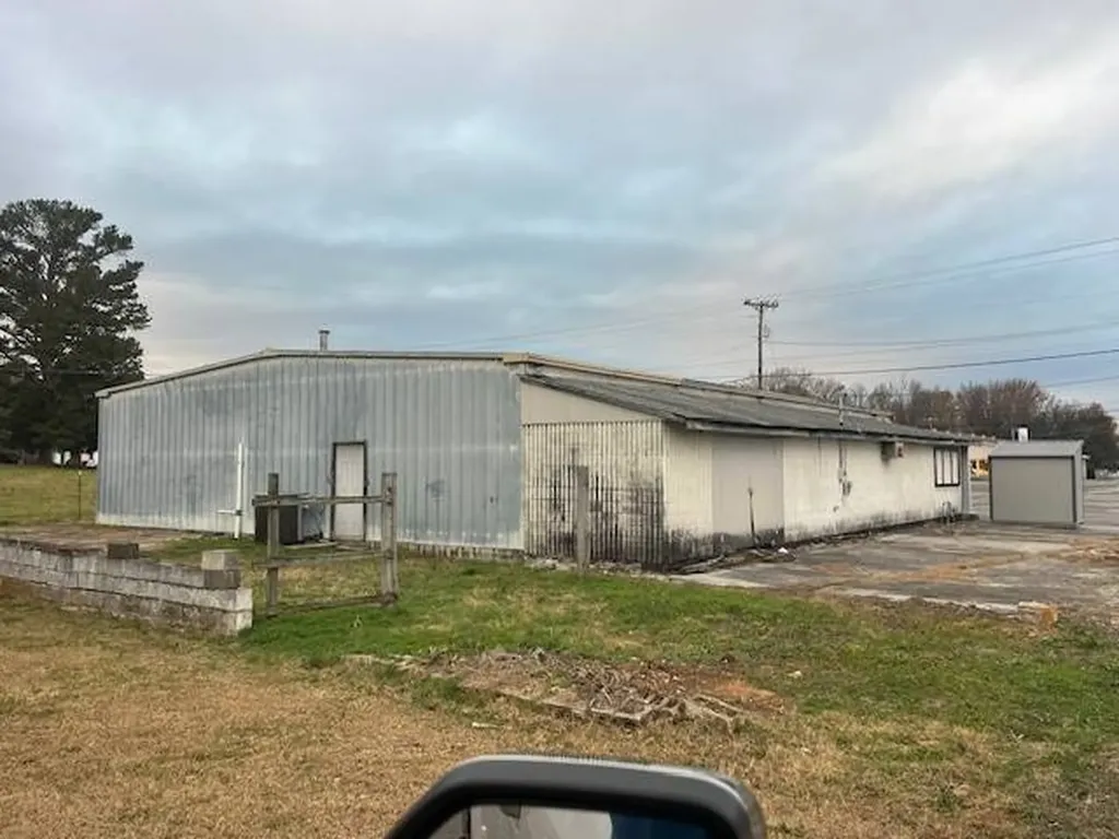 14888 Court Street Moulton AL 35650