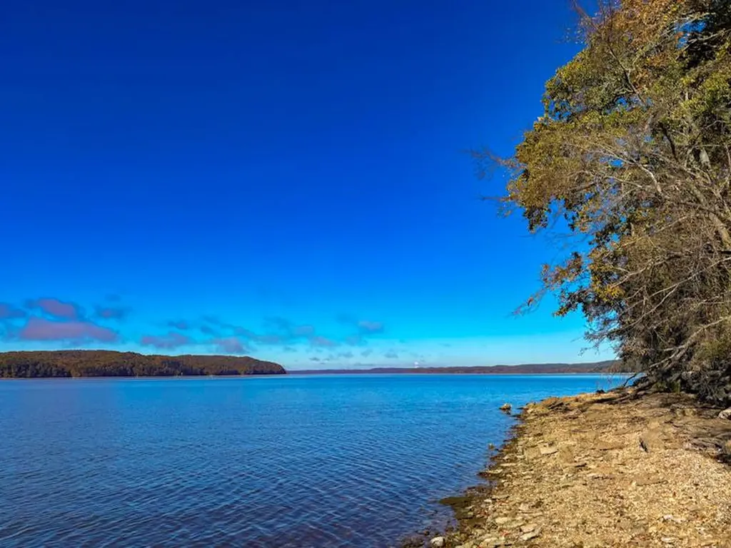 5 Lake Bend Shores Drive Florence AL 35633
