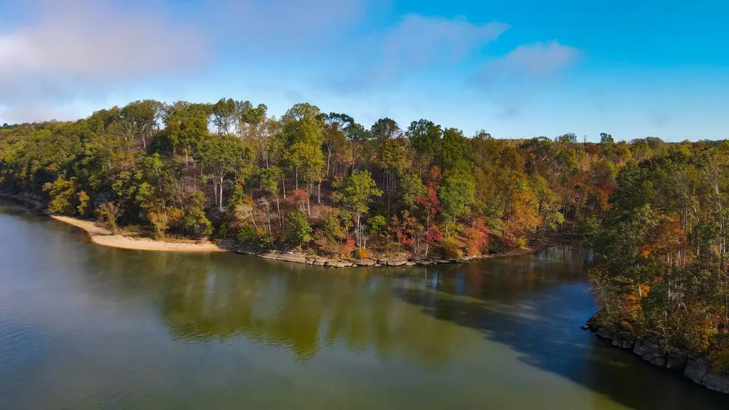 5 Lake Bend Shores Drive Florence AL 35633