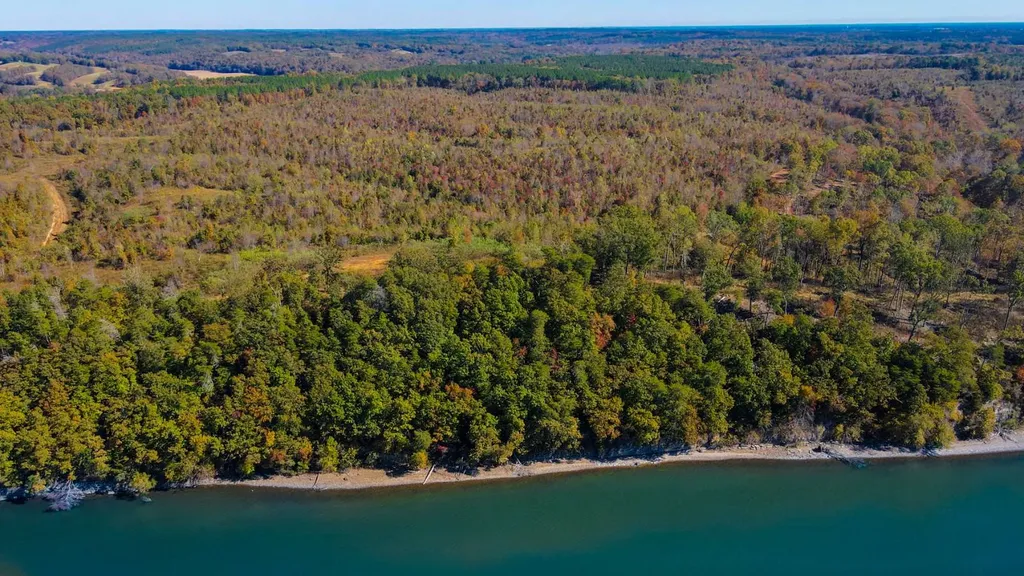 5 Lake Bend Shores Drive Florence AL 35633