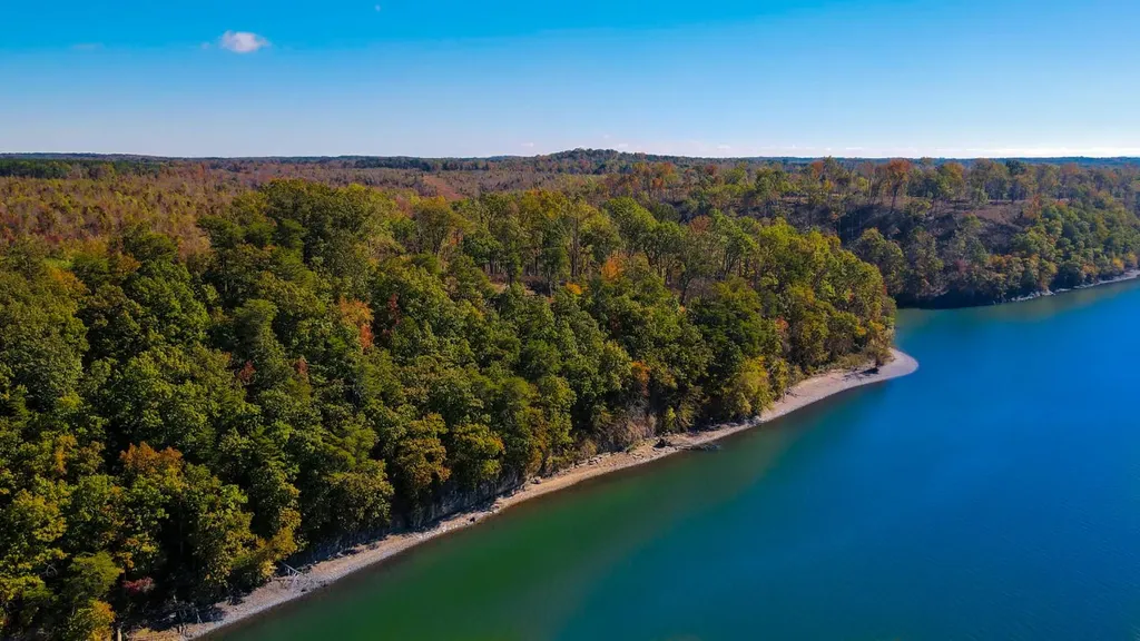 5 Lake Bend Shores Drive Florence AL 35633