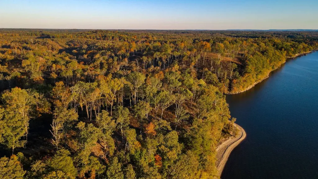 5 Lake Bend Shores Drive Florence AL 35633