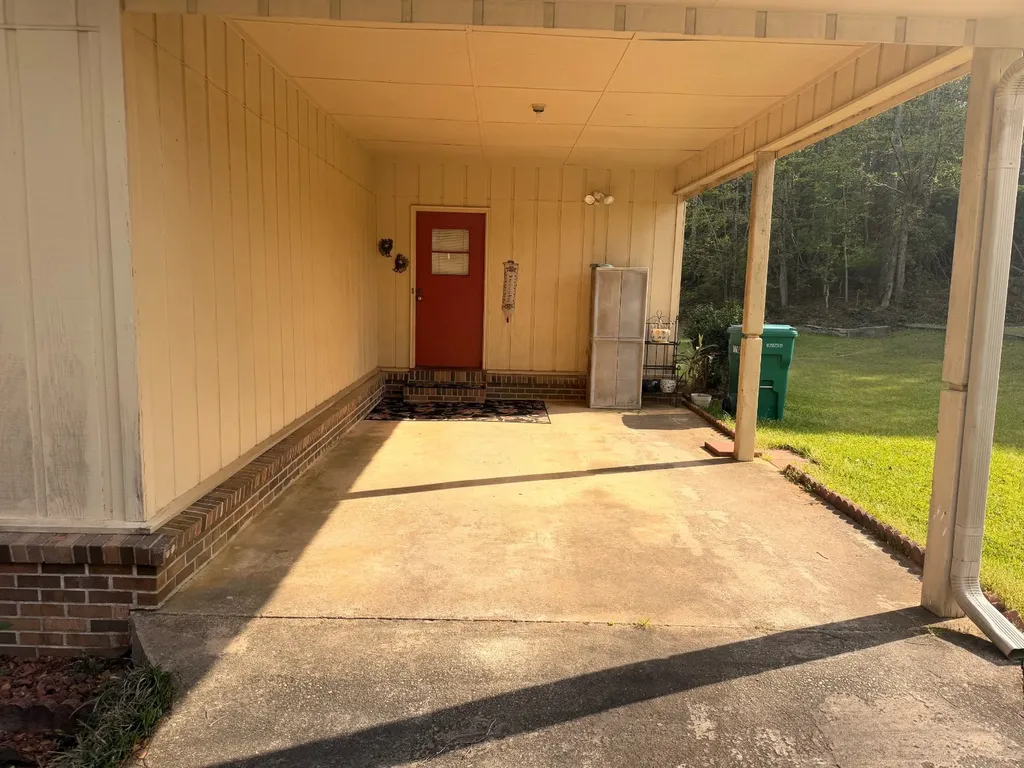 654 Bloedel Avenue Thomasville AL 36784