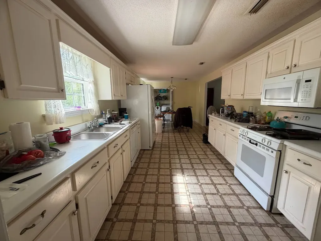4147 County Road 97 Abbeville AL 36310