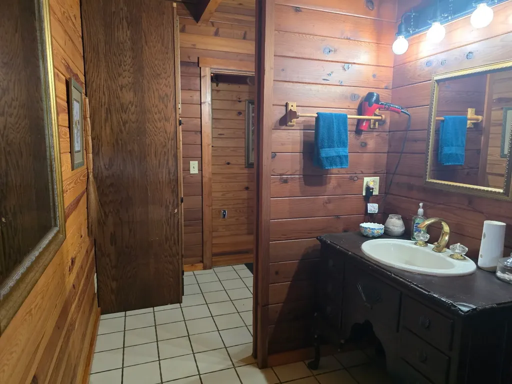 234 Bell Bottom Road Lowndesboro AL 36752