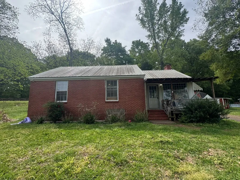 5035 Pleasant Hill Road Bessemer AL 35022