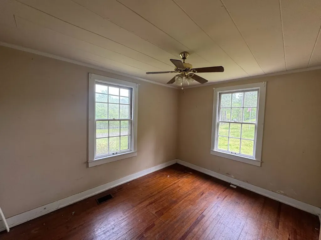 5035 Pleasant Hill Road Bessemer AL 35022