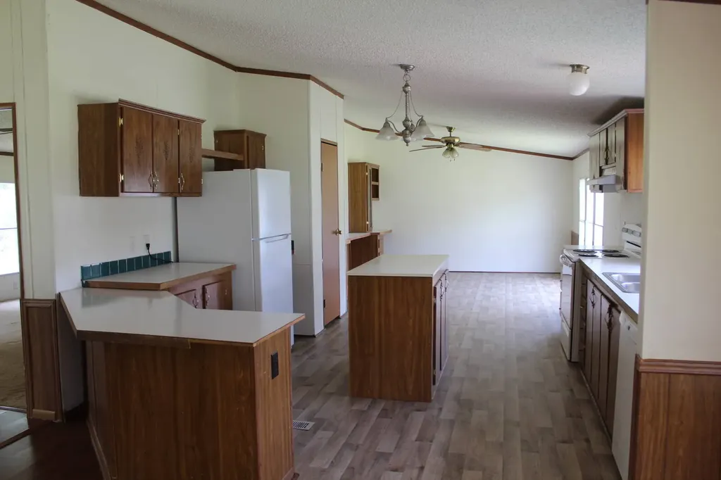 4614 Dock Road Honoraville AL 36042