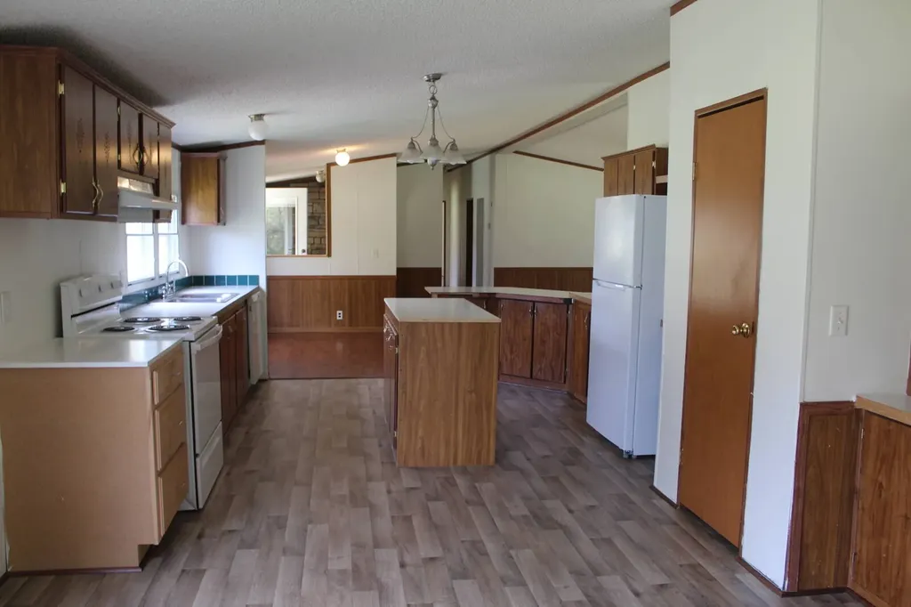 4614 Dock Road Honoraville AL 36042
