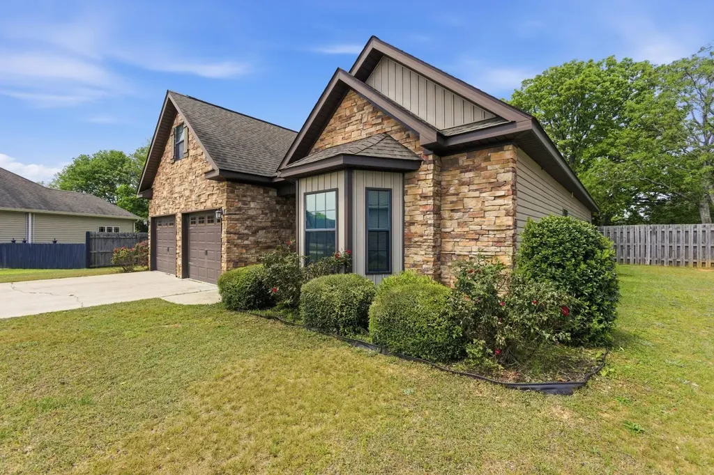 309 Ponderosa Drive Midland City AL 36350
