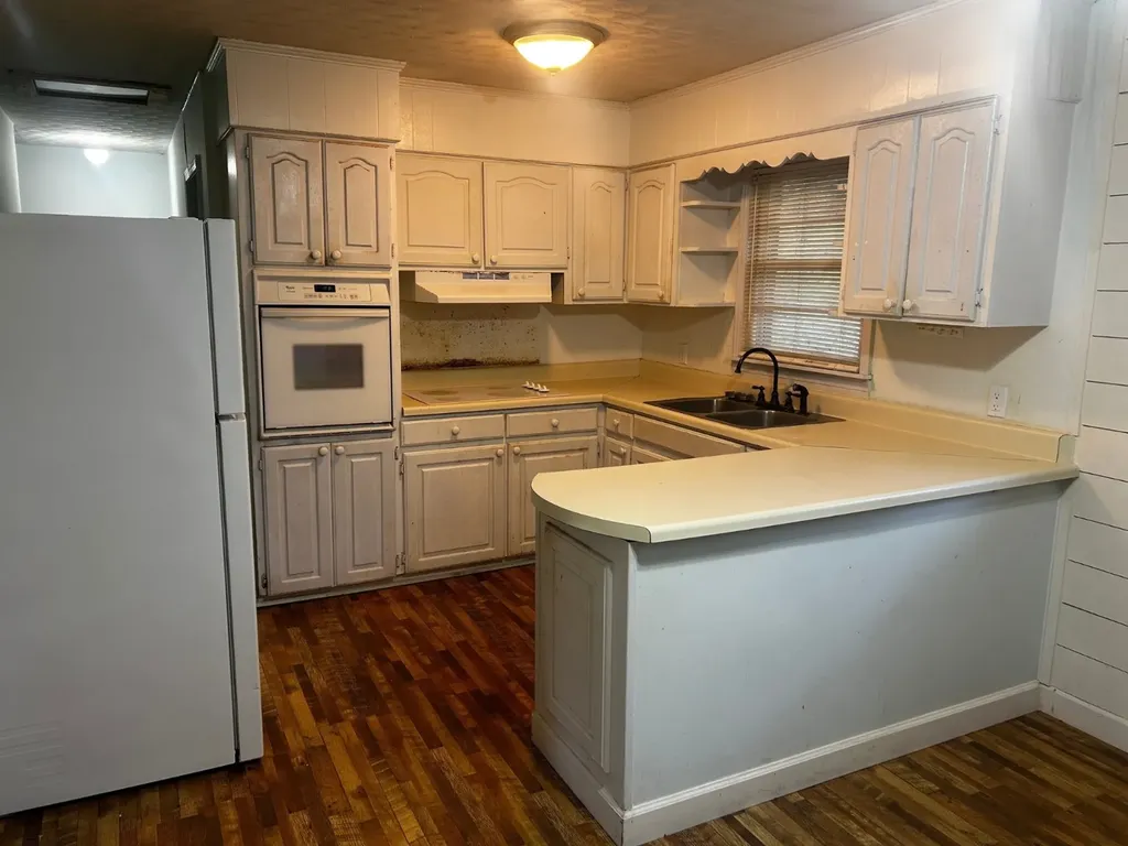 2178 County Highway 1 Hamilton AL 35570