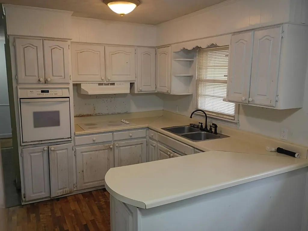 2178 County Highway 1 Hamilton AL 35570