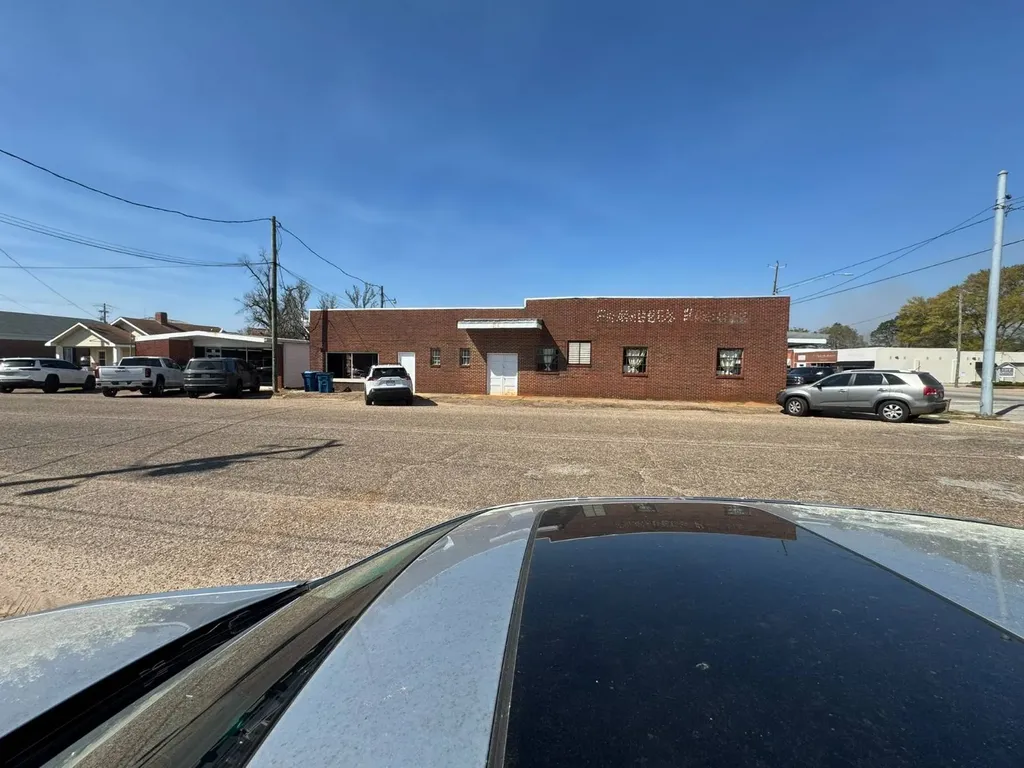 114 S. Jackson Street Grove Hill AL 36451