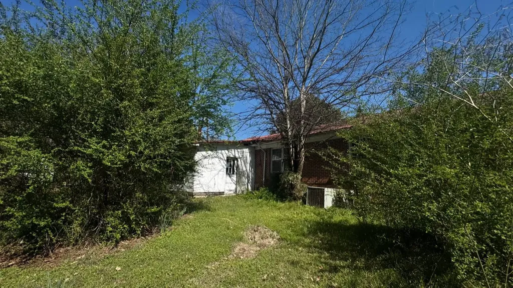 371 Silas Smith Road Bankston AL 35542
