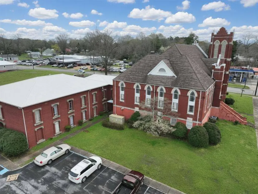 400 East Street N Talladega AL 35160
