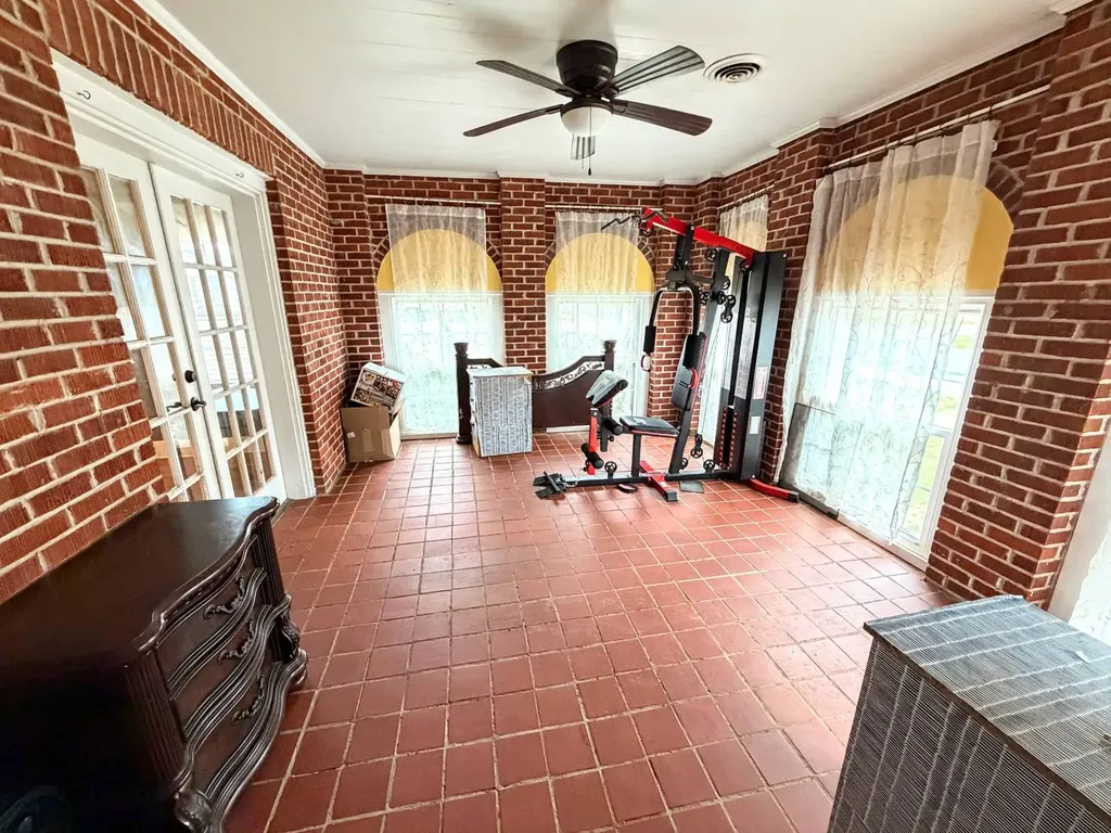 220 3rd SE Avenue Hamilton AL 35570