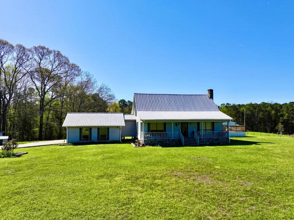 9538 Nathan Jordan Road Millry AL 36558