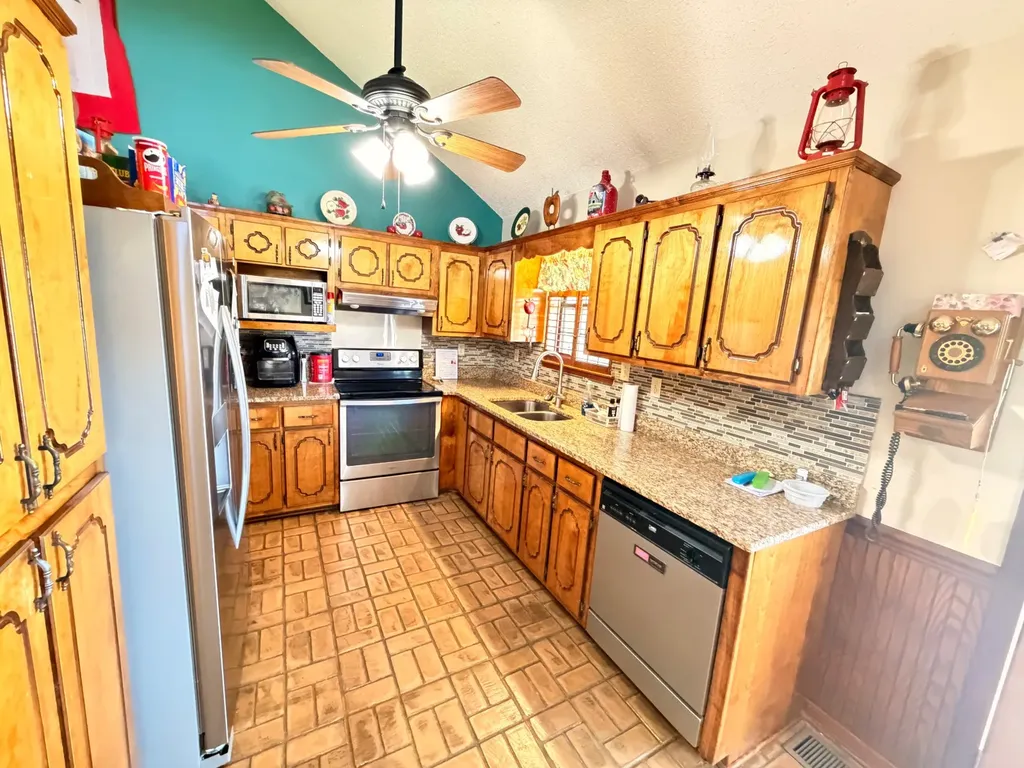 9538 Nathan Jordan Road Millry AL 36558