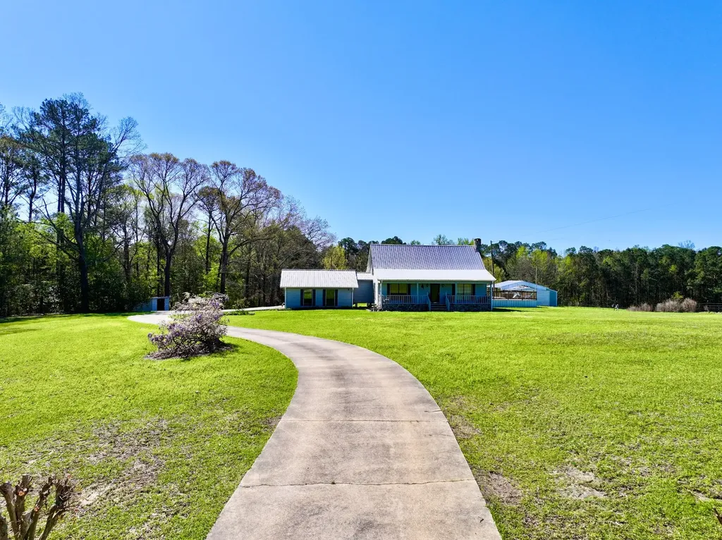 9538 Nathan Jordan Road Millry AL 36558
