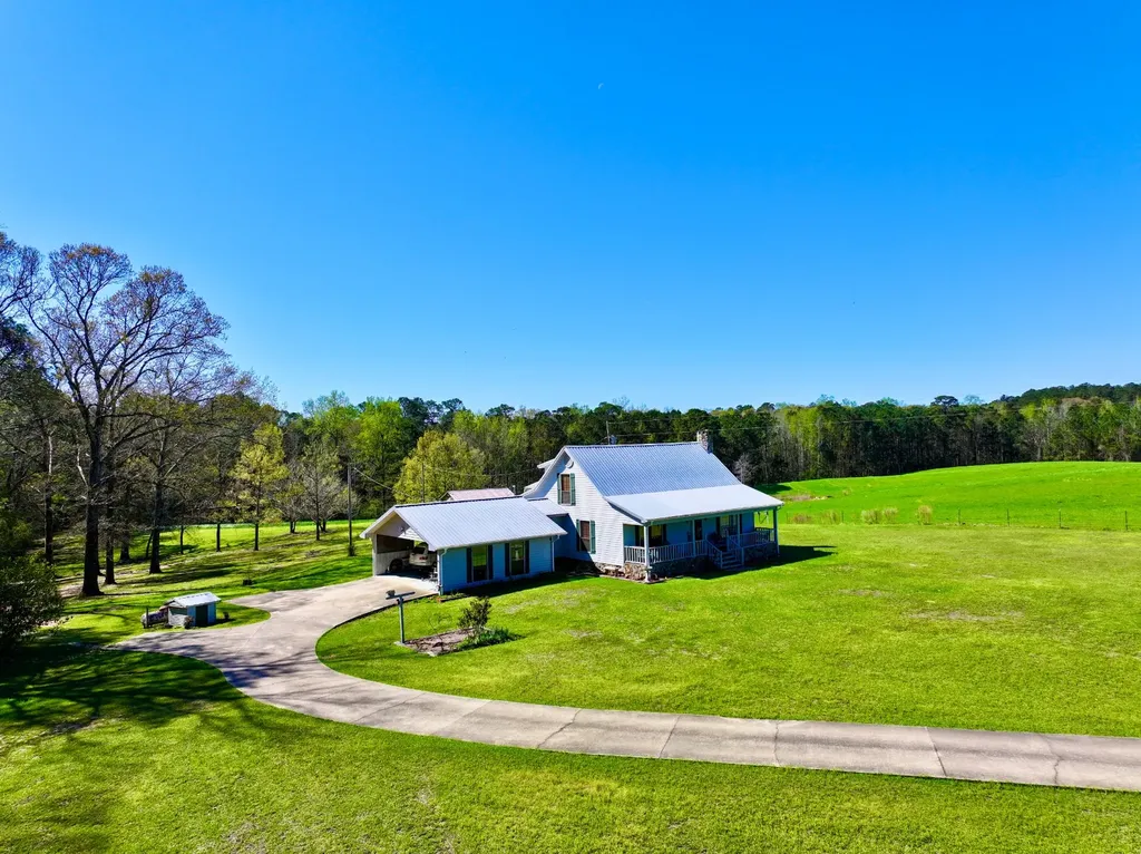 9538 Nathan Jordan Road Millry AL 36558