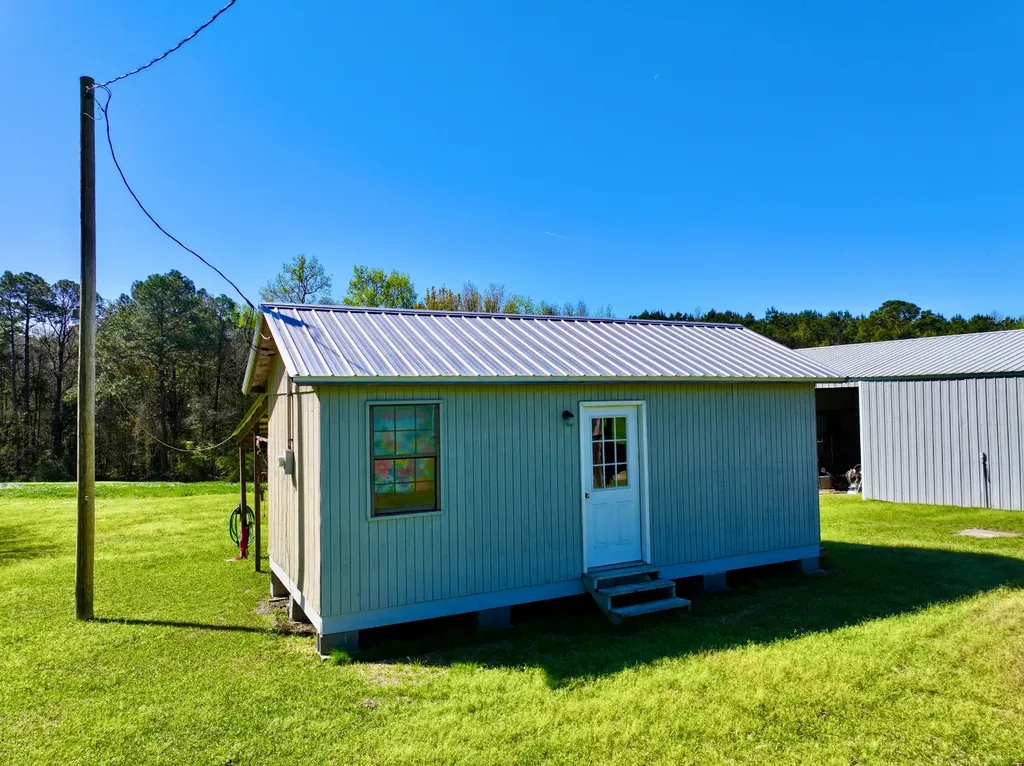 9538 Nathan Jordan Road Millry AL 36558