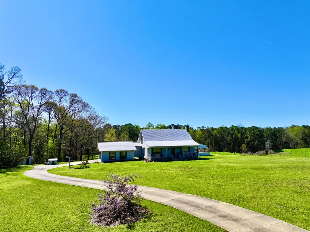 9538 Nathan Jordan Road Millry AL 36558