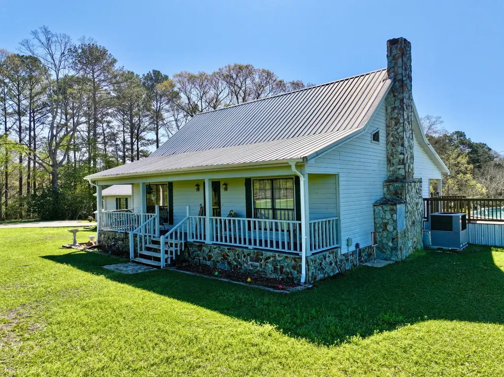 9538 Nathan Jordan Road Millry AL 36558