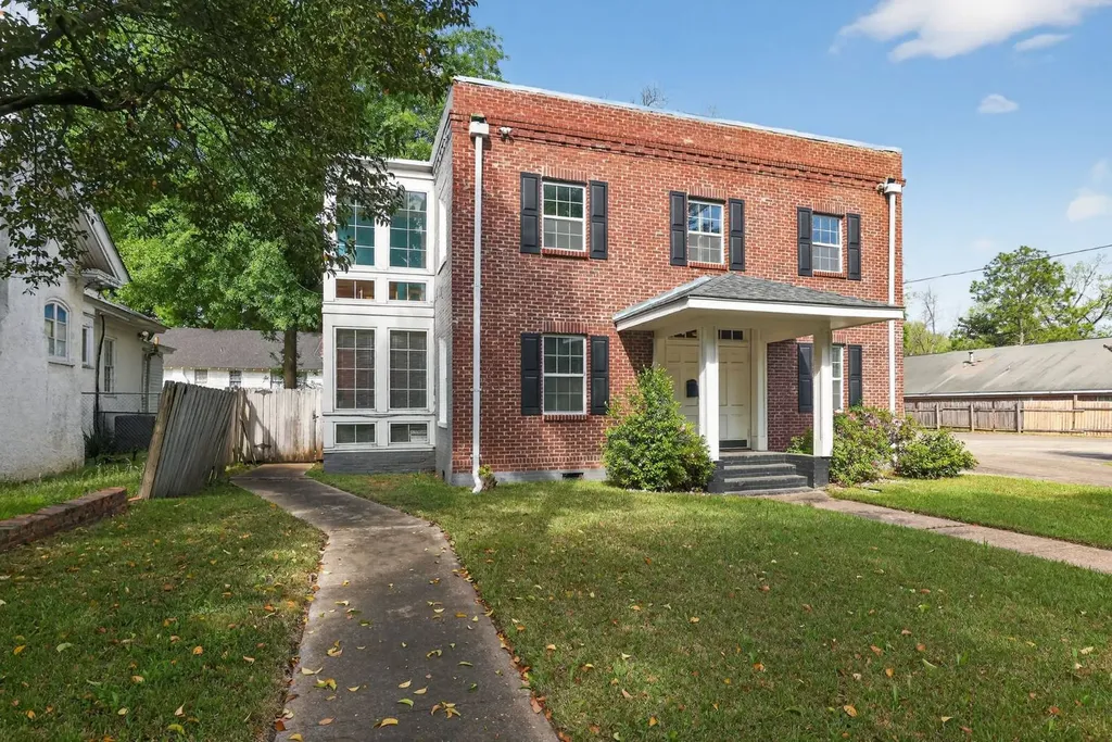 1426 S Court Street Montgomery AL 36104