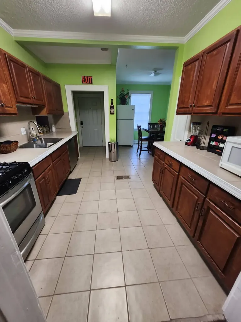1426 S Court Street Montgomery AL 36104