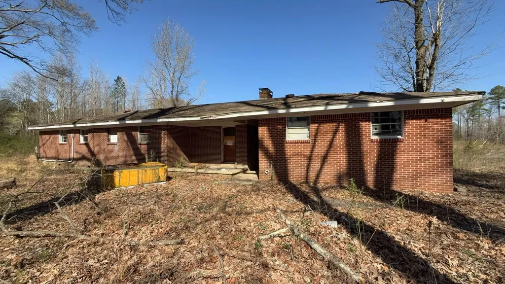1130 Margerum Road Cherokee AL 35616