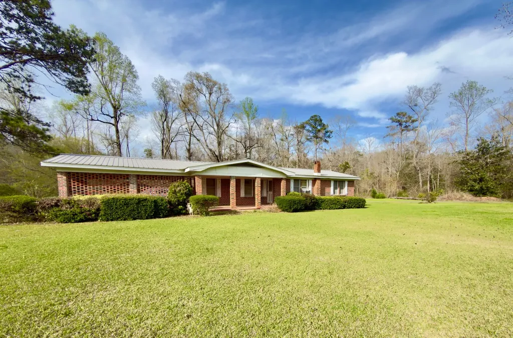 6747 Highway 5 Thomasville AL 36784