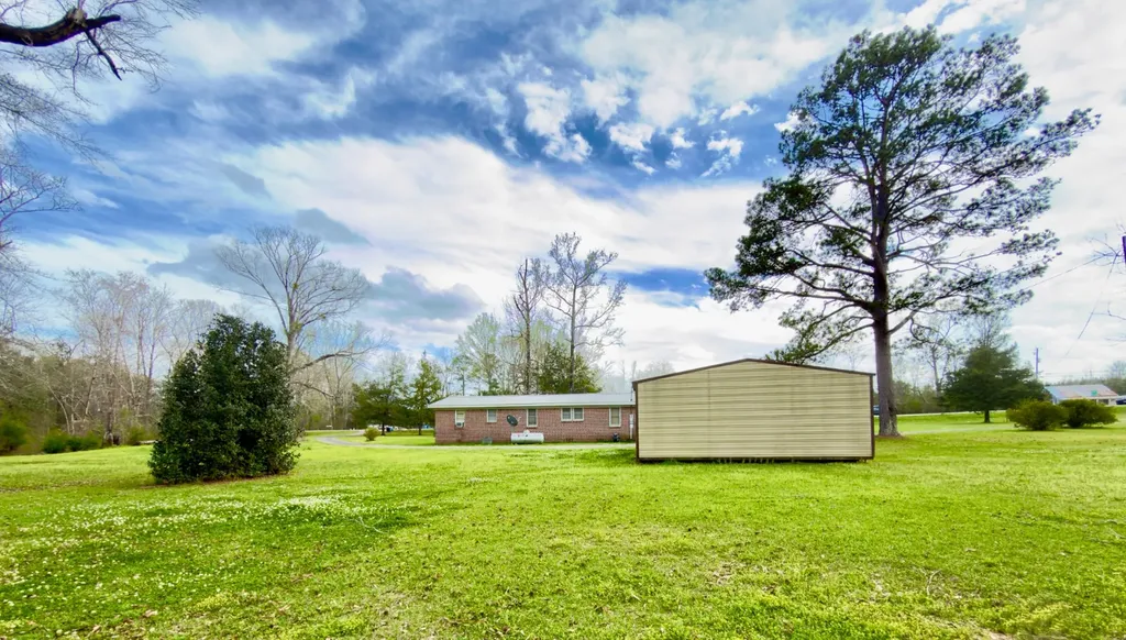 6747 Highway 5 Thomasville AL 36784