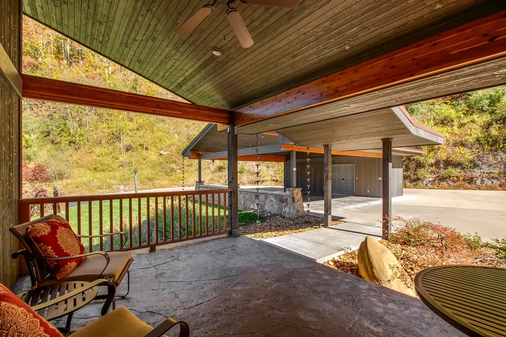 353 Autumn Ridge Drive Pikeville AL 41501