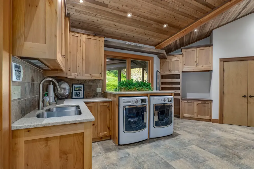 353 Autumn Ridge Drive Pikeville AL 41501