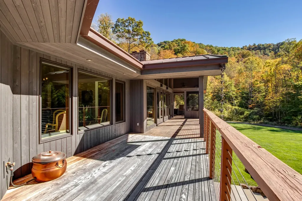 353 Autumn Ridge Drive Pikeville AL 41501