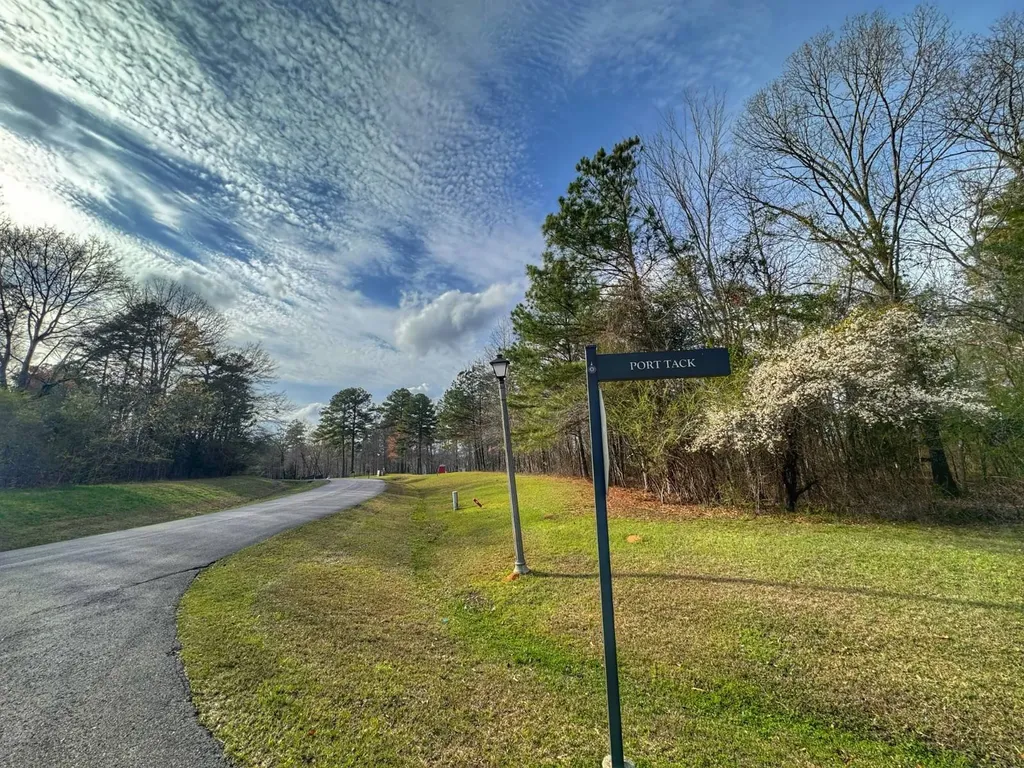 01 Port Tack Double Springs AL 35553