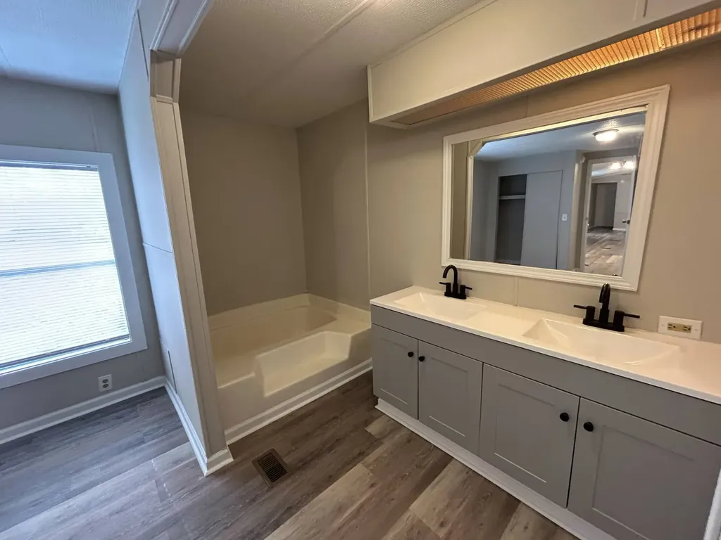 97 White Oak Village Rainbow City AL 35906