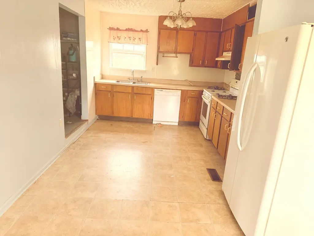 2181 Birch Road Whatley AL 36482