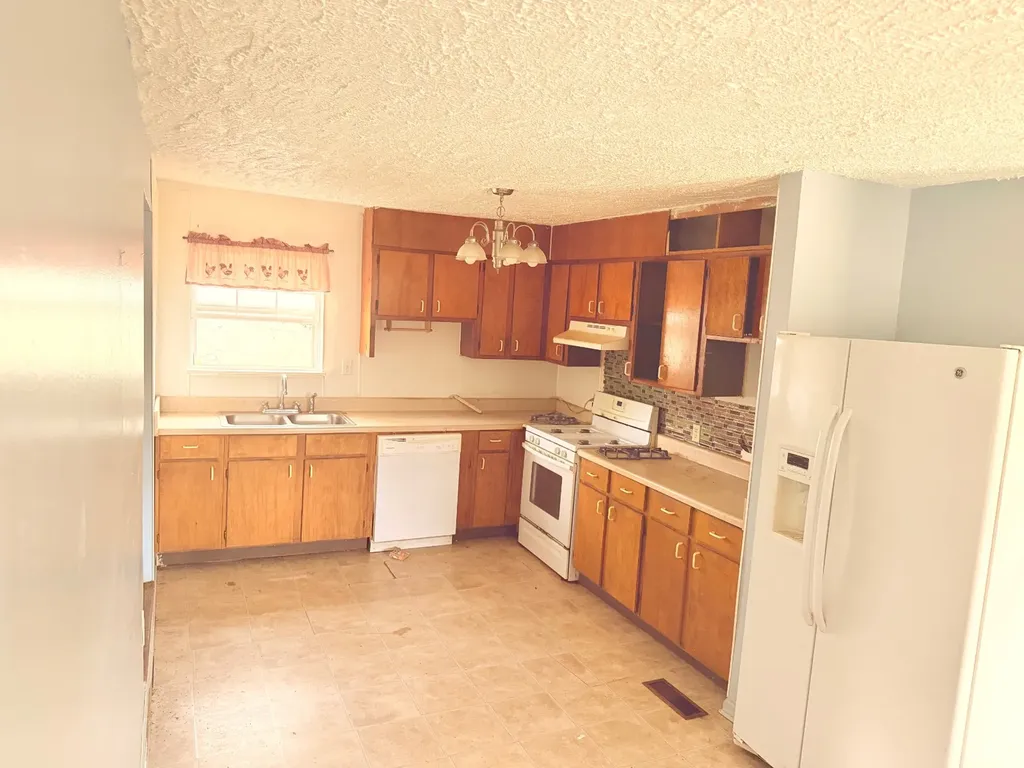 2181 Birch Road Whatley AL 36482