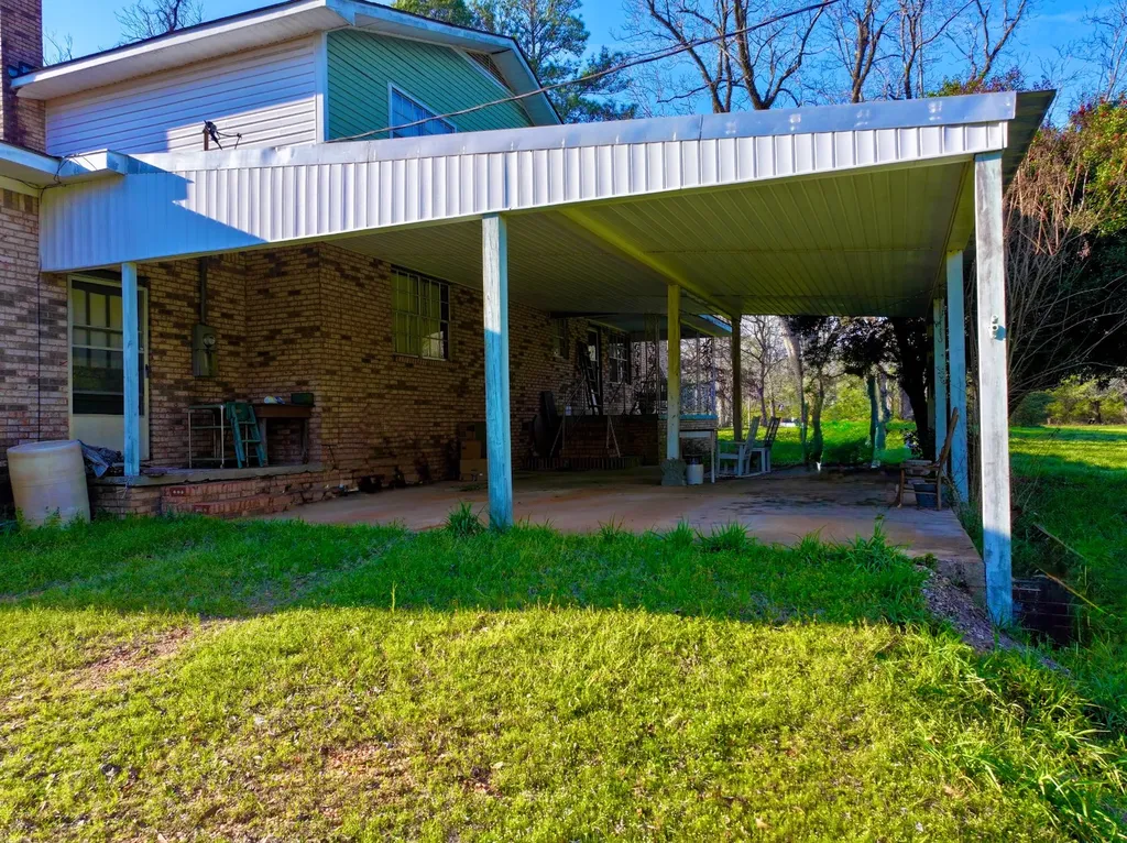 43 Sunrise Lane Grove Hill AL 36451