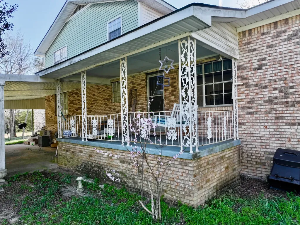 43 Sunrise Lane Grove Hill AL 36451