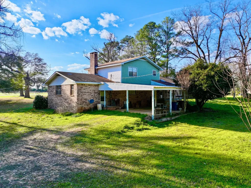 43 Sunrise Lane Grove Hill AL 36451