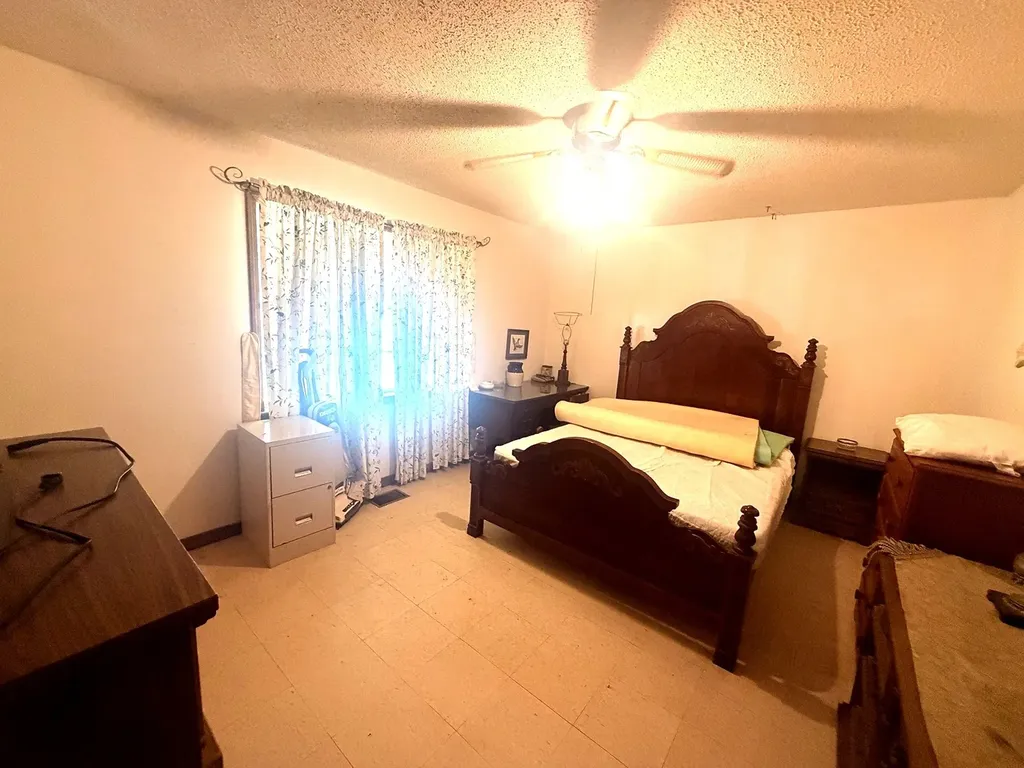 43 Sunrise Lane Grove Hill AL 36451