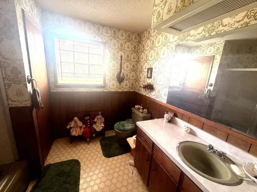43 Sunrise Lane Grove Hill AL 36451