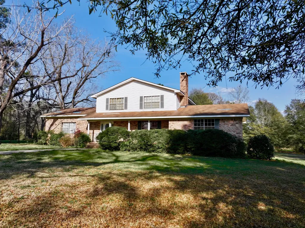 43 Sunrise Lane Grove Hill AL 36451