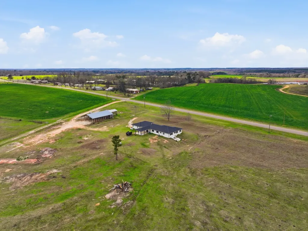 1244 County Road 625 Coffee Springs AL 36318