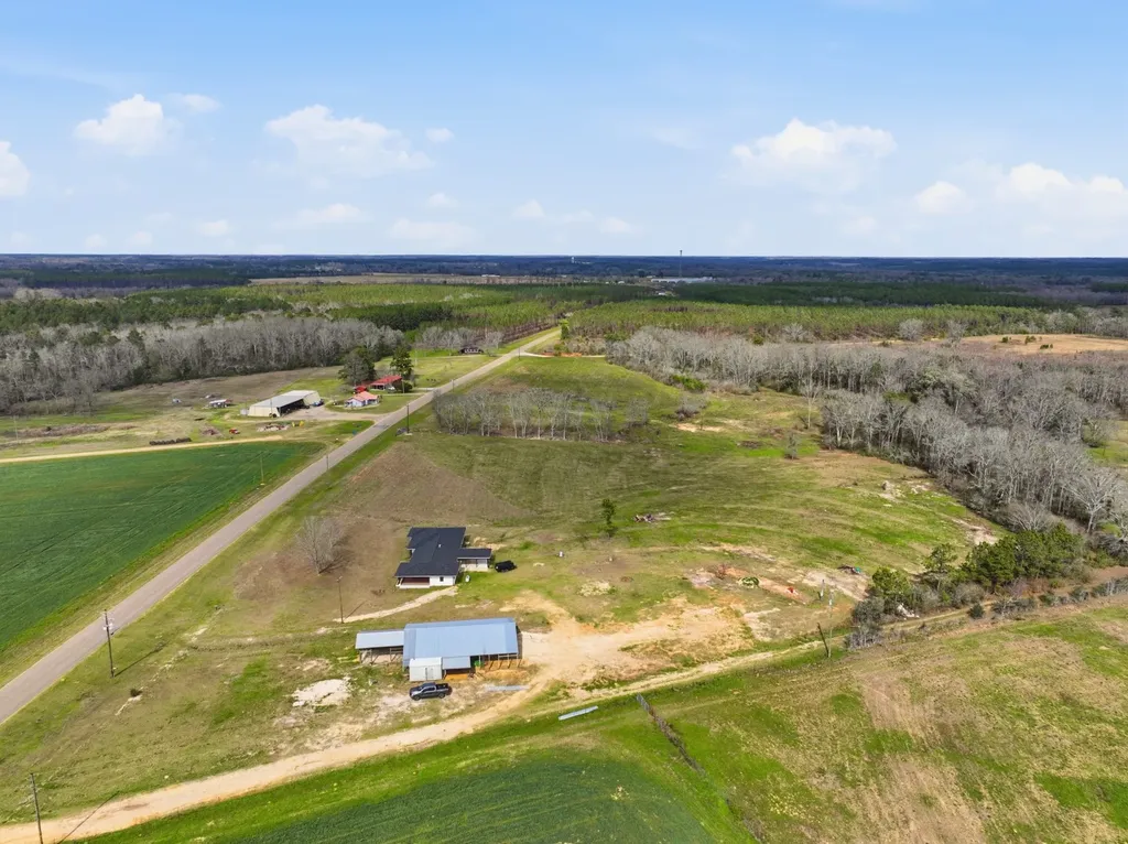 1244 County Road 625 Coffee Springs AL 36318